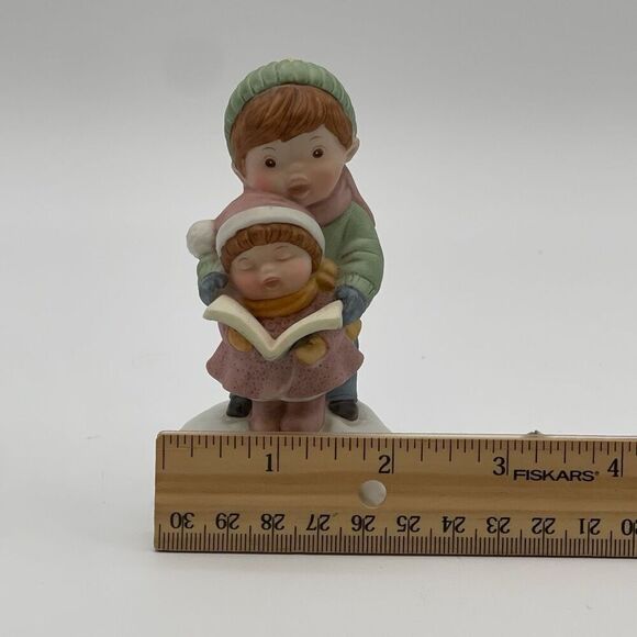 Vtg AVON Joy To The World Children Song Book Wind-Up Porcelain Musical Figurine - Picture 8 of 16